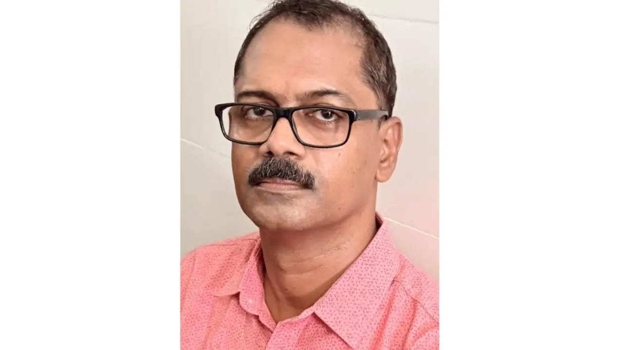 Alappuzha Physiotherapist Arrested by Vigilance in Bribery Trap Alappuzha Physiotherapist Arrested by Vigilance in Bribery Trap