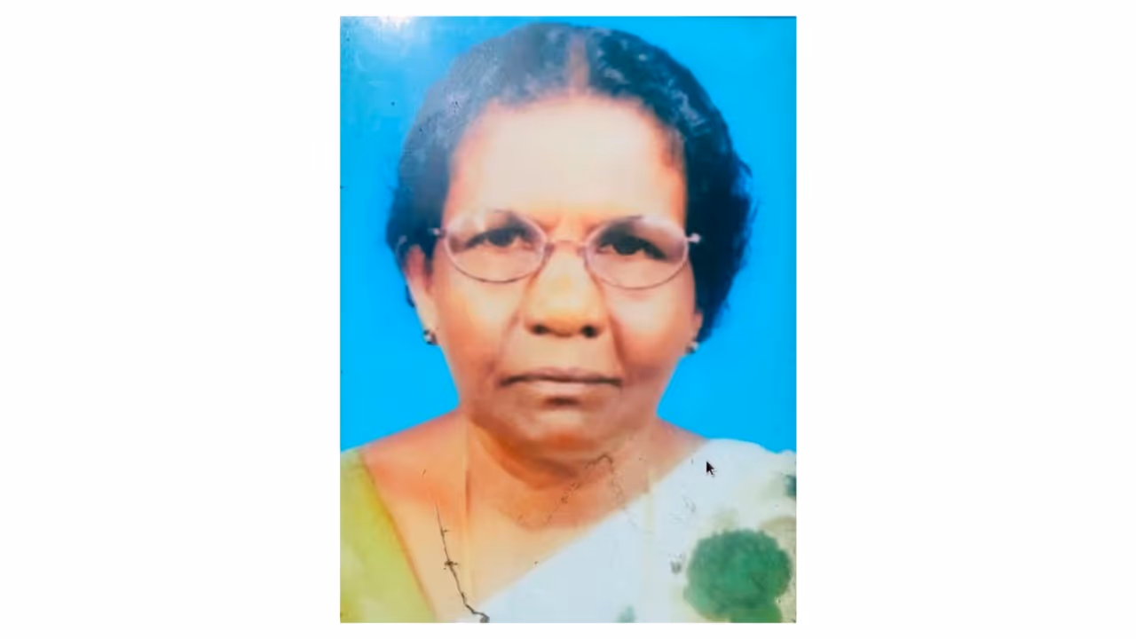 Retired Anganwadi Teacher Dies in Alappuzha Floods Retired Anganwadi Teacher Dies in Alappuzha Floods