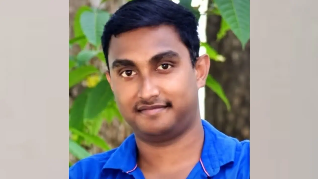 Kollam Biker Dies After Being Run Over by Lorry in Hit and Run Kollam Biker Dies After Being Run Over by Lorry in Hit and Run