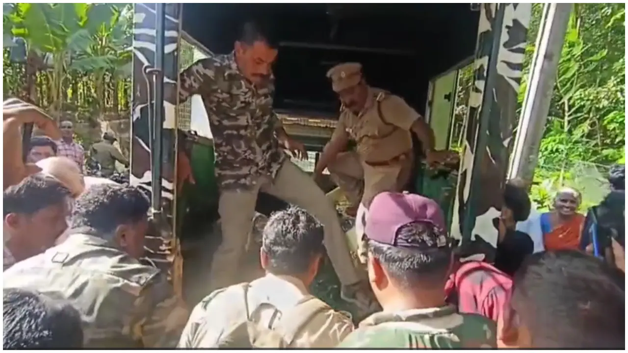 Massive 300 kg Crocodile Captured in Kanyakumari After Seven Months of Terror Massive 300 kg Crocodile Captured in Kanyakumari After Seven Months of Terror