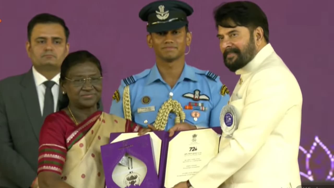Mammootty Bags 4th Best Actor Award Mammootty Bags 4th Best Actor Award