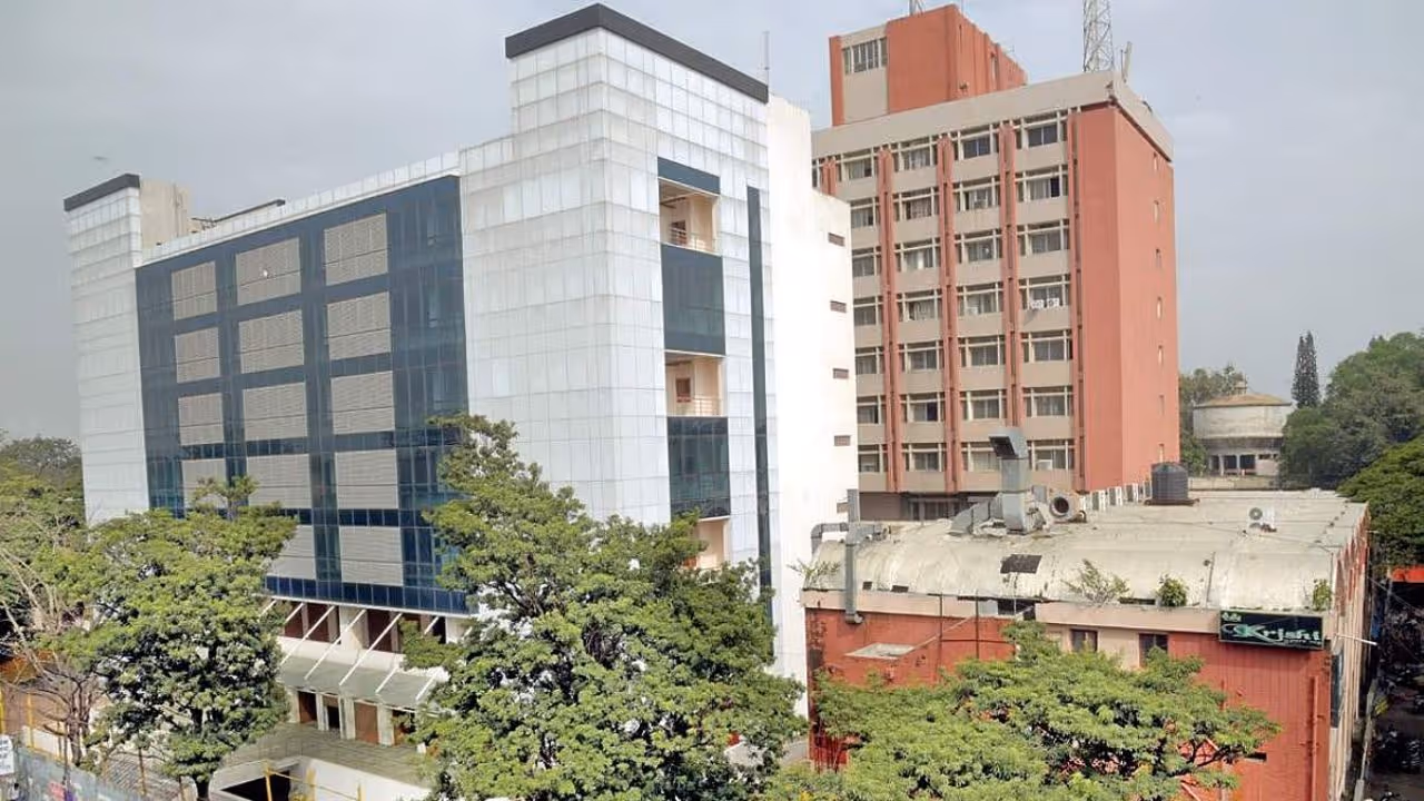 Jayanagar shopping complex sixth floor rented for Rs 3.23 lakh Jayanagar shopping complex sixth floor rented for Rs 3.23 lakh