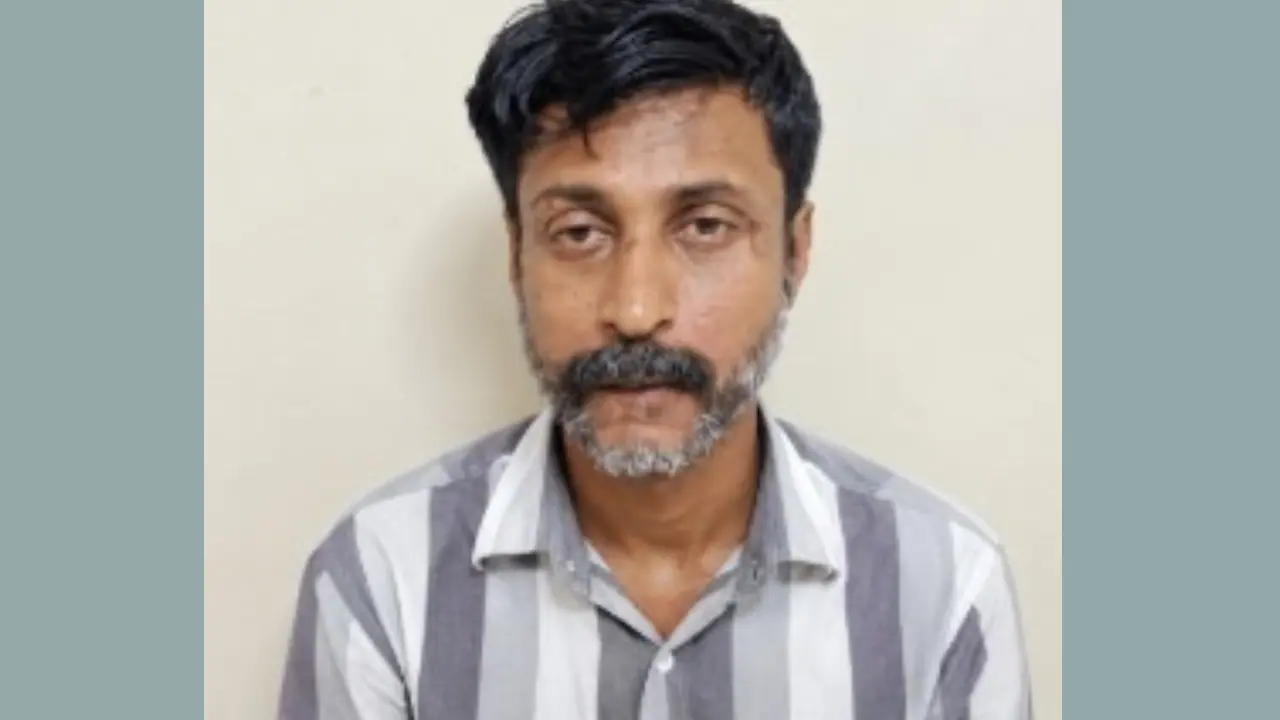 Chalakudy Police Arrest Man For Drugging Friend And Stealing Gold Chain iPhone Chalakudy Police Arrest Man For Drugging Friend And Stealing Gold Chain iPhone