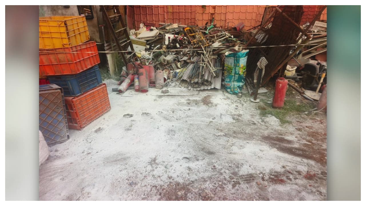 Fatal Cylinder Explosion at Scrap Shop Claims One Life in Aluva Fatal Cylinder Explosion at Scrap Shop Claims One Life in Aluva