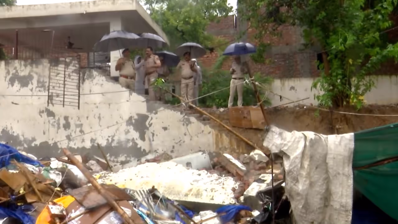 delhi wall delhi wall