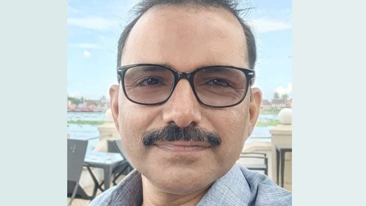 V Santhosh V Santhosh