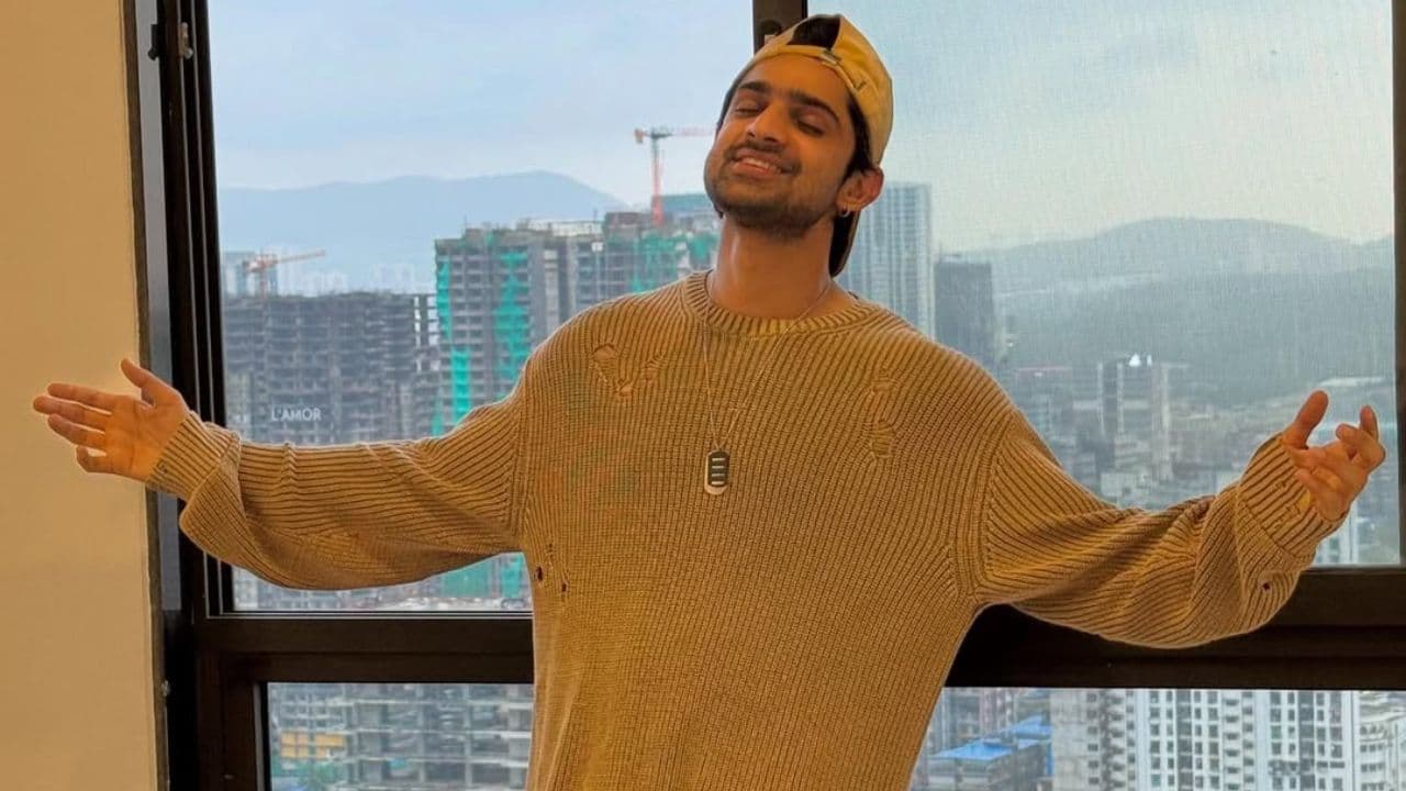 Abhishek Kumar Bought New House