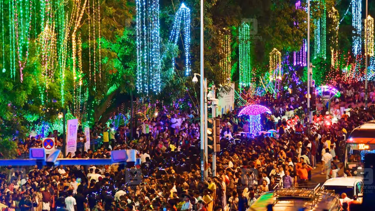  Onam Procession in TVM Holiday