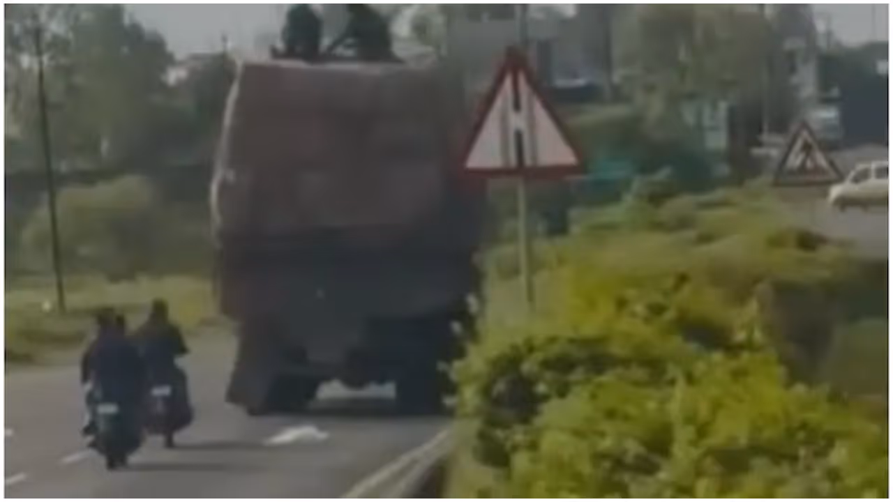 dhoom style robbery dhoom style robbery