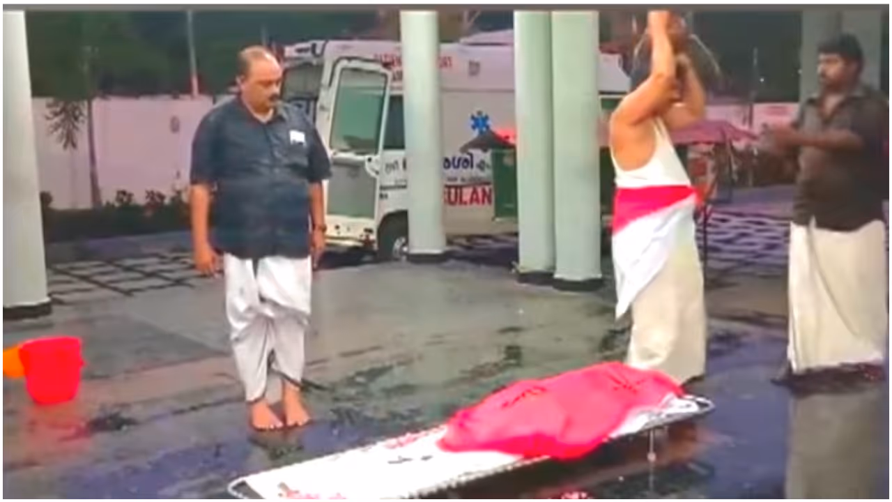 muslim panchayat member performs funeral rites of hindu orphan woman another real kerala story