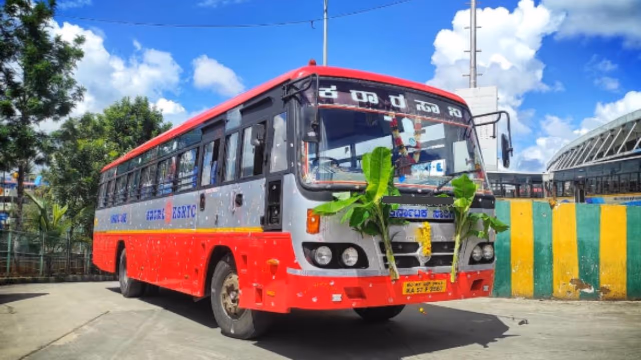 KSRTC Bus Ayudha Puja