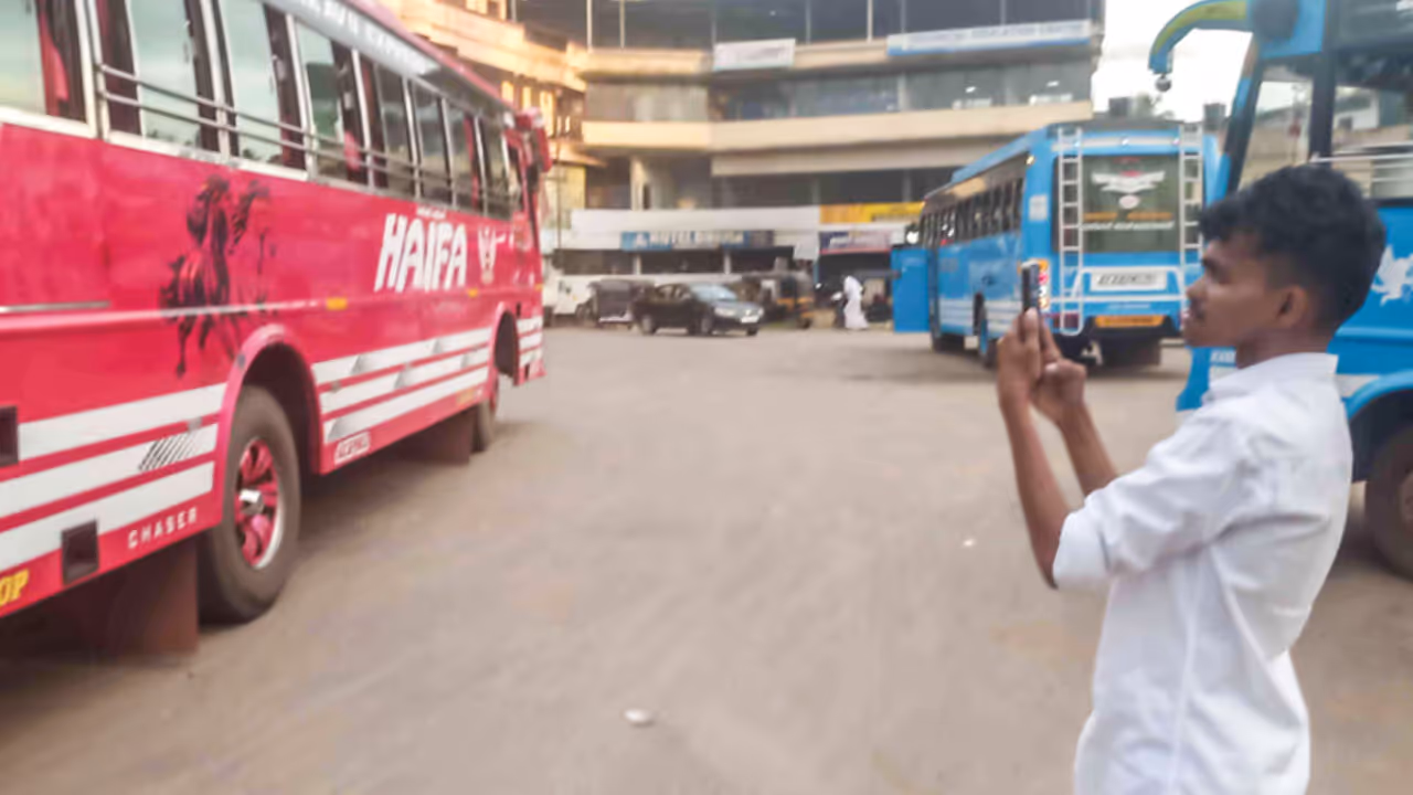 Bus Lover Farhan Bus Lover Farhan