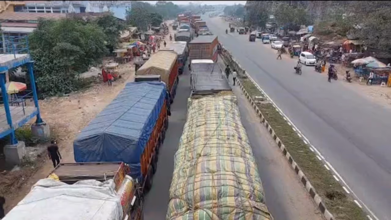 NH 19 traffic jam