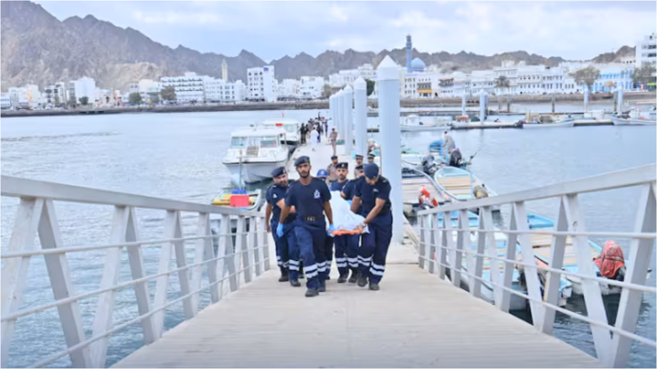 boat capsizes in oman boat capsizes in oman