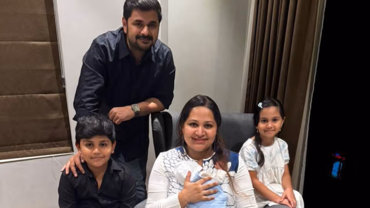 producer Ashiq Usman shares joy of being a father for third time producer Ashiq Usman shares joy of being a father for third time