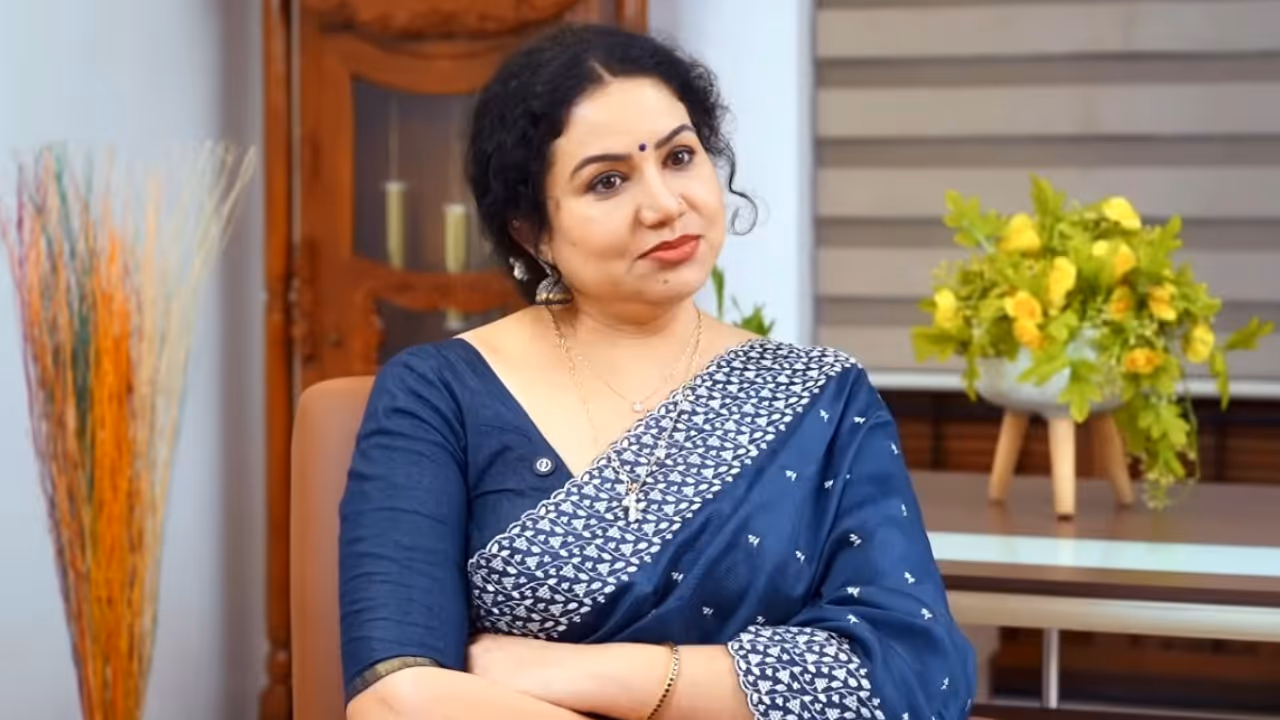those 2 movies made us loss of 12 and a half crores says sheelu abraham those 2 movies made us loss of 12 and a half crores says sheelu abraham