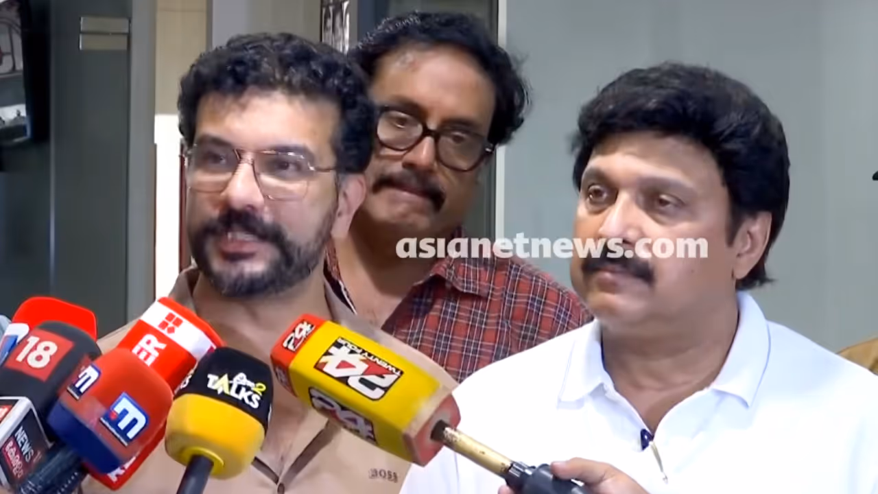 Shwetha Menon and other Governing Body members of amma did not gave resignation letters alleges ramesh pisharody Shwetha Menon and other Governing Body members of amma did not gave resignation letters alleges ramesh pisharody