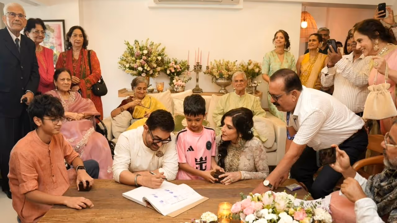 aamir khan ties the knot with Gauri Spratt his long time friend aamir khan ties the knot with Gauri Spratt his long time friend