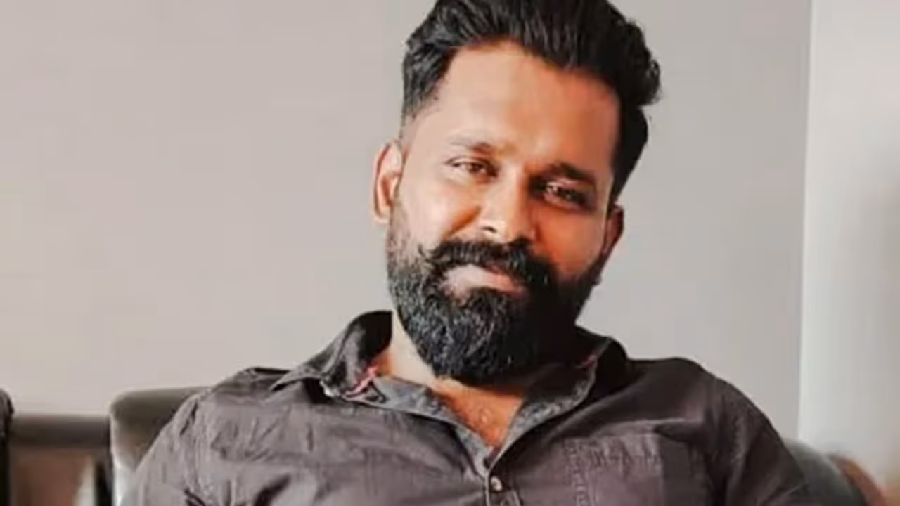 maradu aneesh maradu aneesh