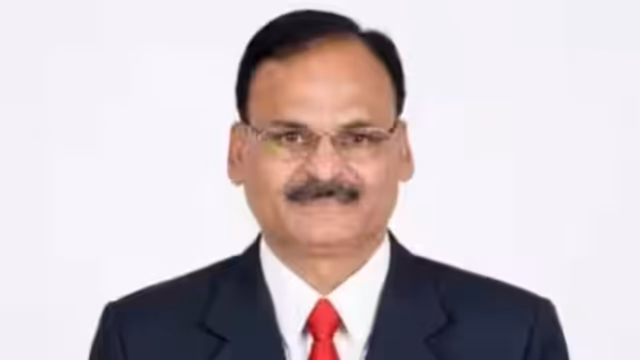 suspended Karnataka Public Service Commission (KPSC) chairman Shivashankarappa S Sahukar suspended Karnataka Public Service Commission (KPSC) chairman Shivashankarappa S Sahukar