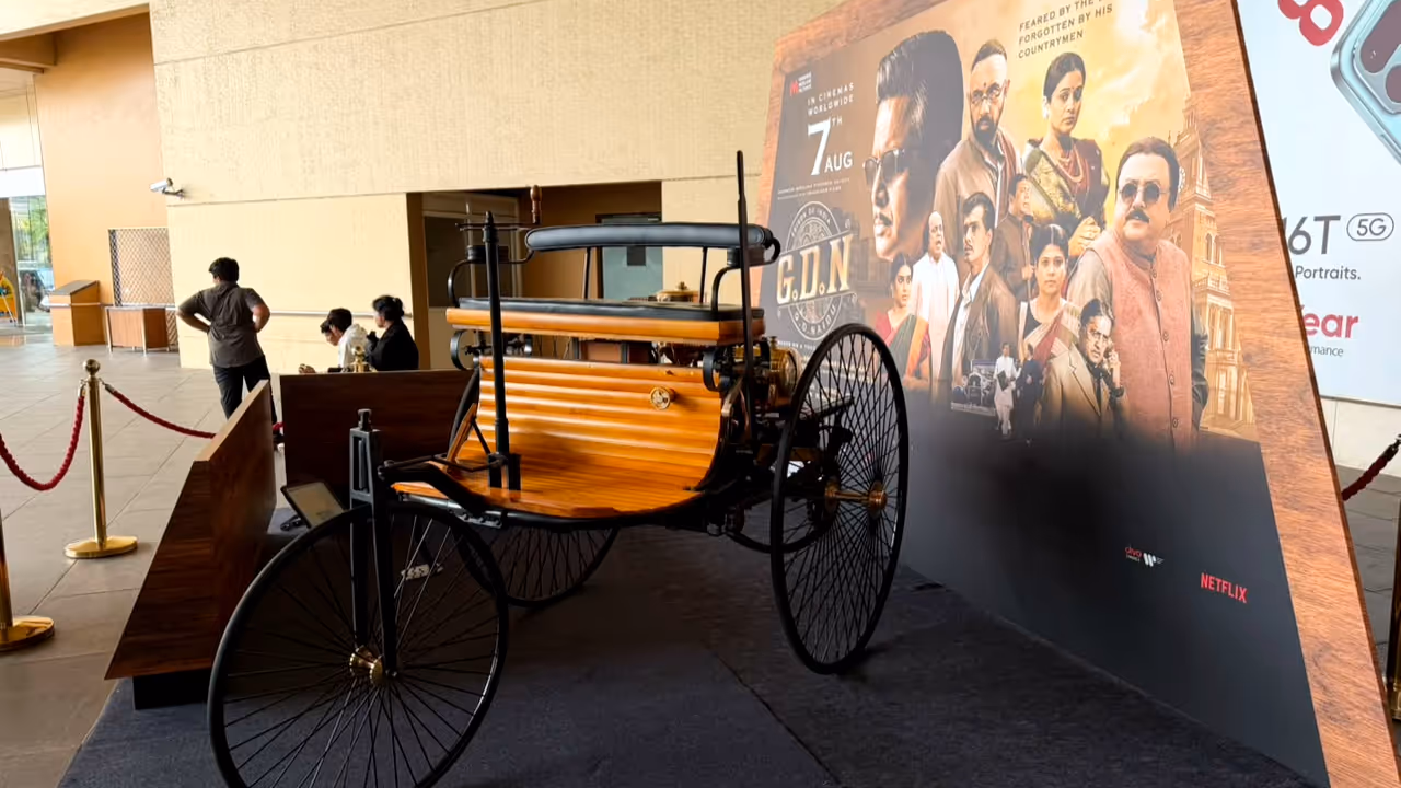 the vintage benz car appeared in gdn movie is in lulu mall for display the vintage benz car appeared in gdn movie is in lulu mall for display