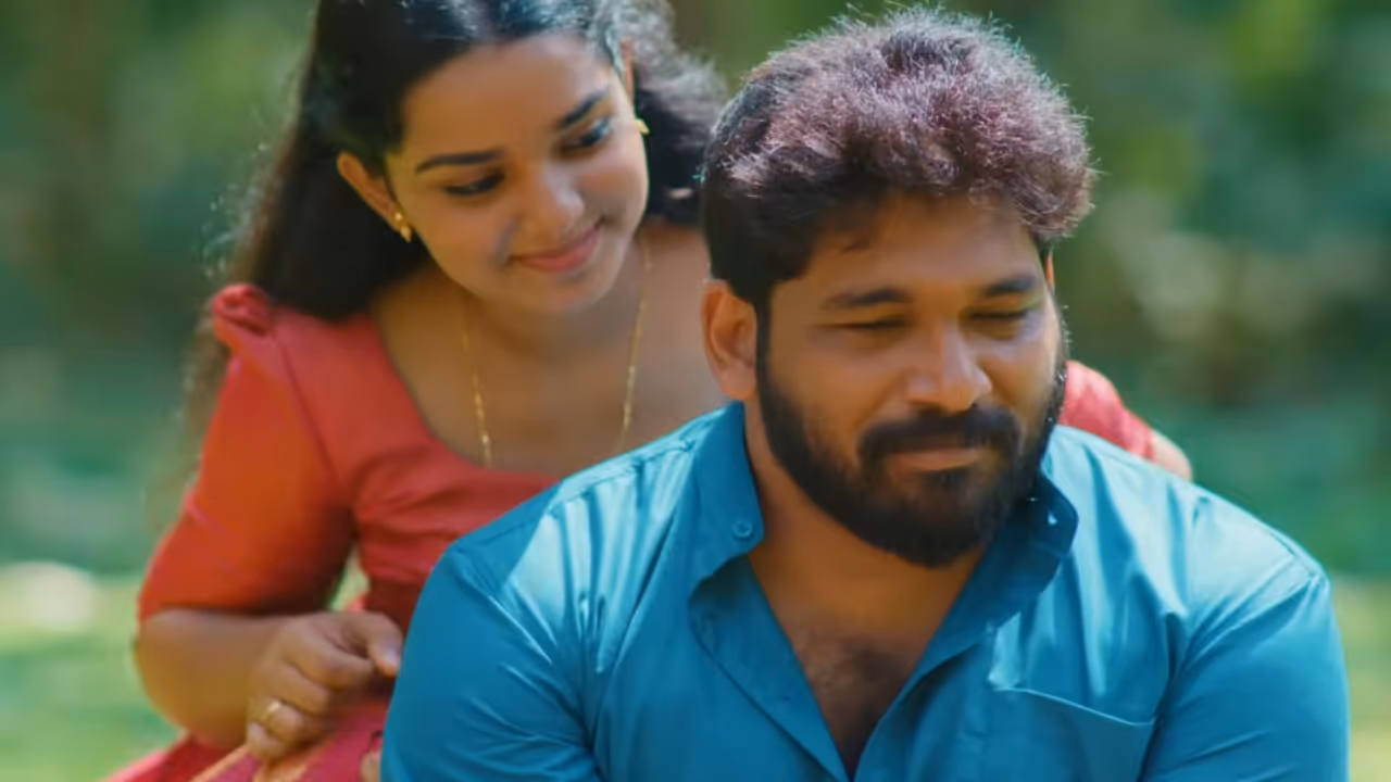 Vannu Nee Video Song from karimbadam movie Vannu Nee Video Song from karimbadam movie