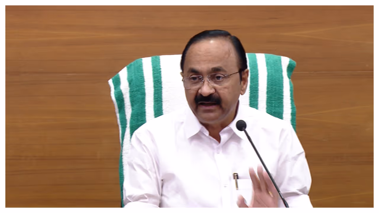 CM vd satheesan CM vd satheesan