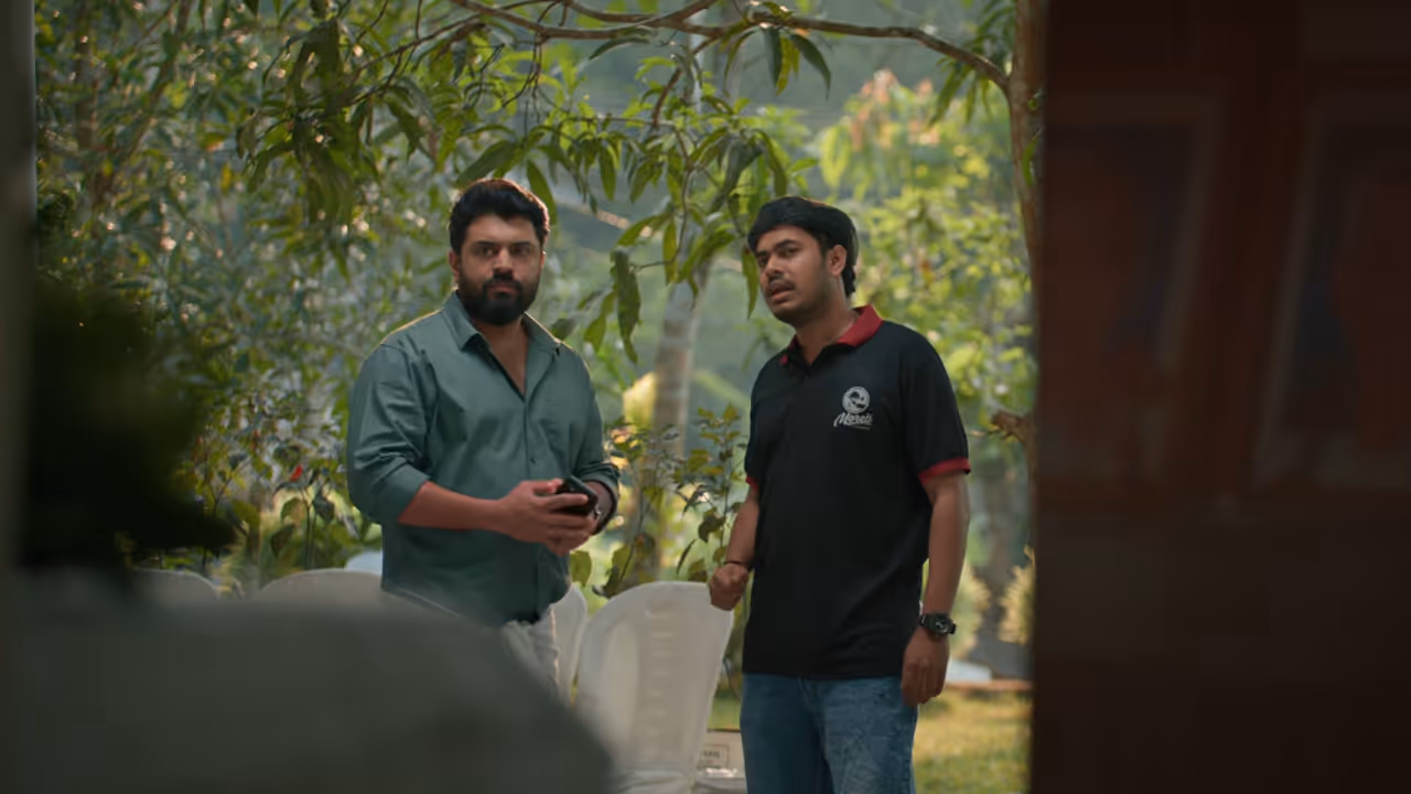 Ille Illa Tamil video song Bethlehem Kudumba Unit Vishnu Vijay Girish AD Nivin Pauly Mamitha Baiju Ille Illa Tamil video song Bethlehem Kudumba Unit Vishnu Vijay Girish AD Nivin Pauly Mamitha Baiju