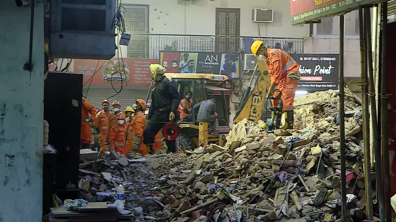 Delhi Building Collapse Delhi Building Collapse