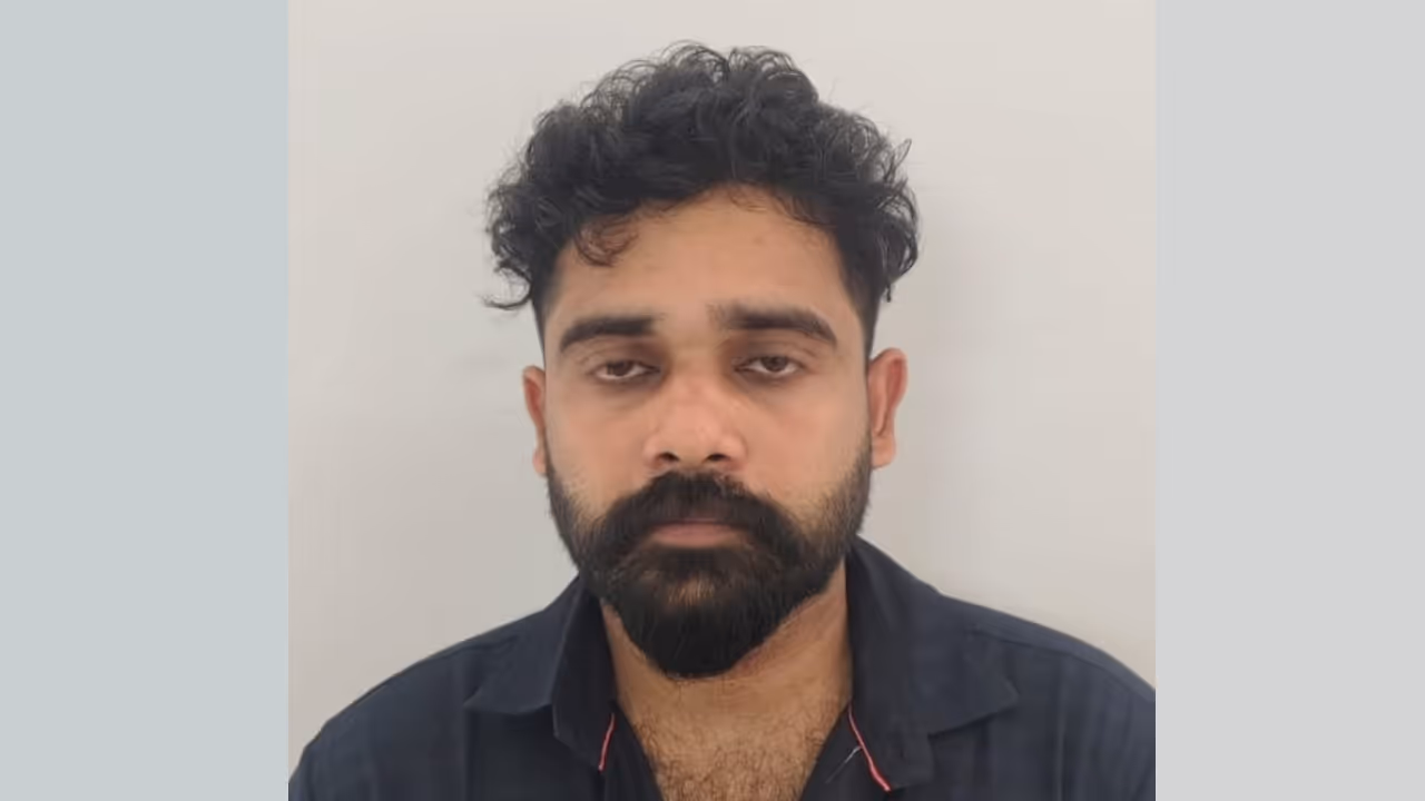 young man arrested for snatching gold chain