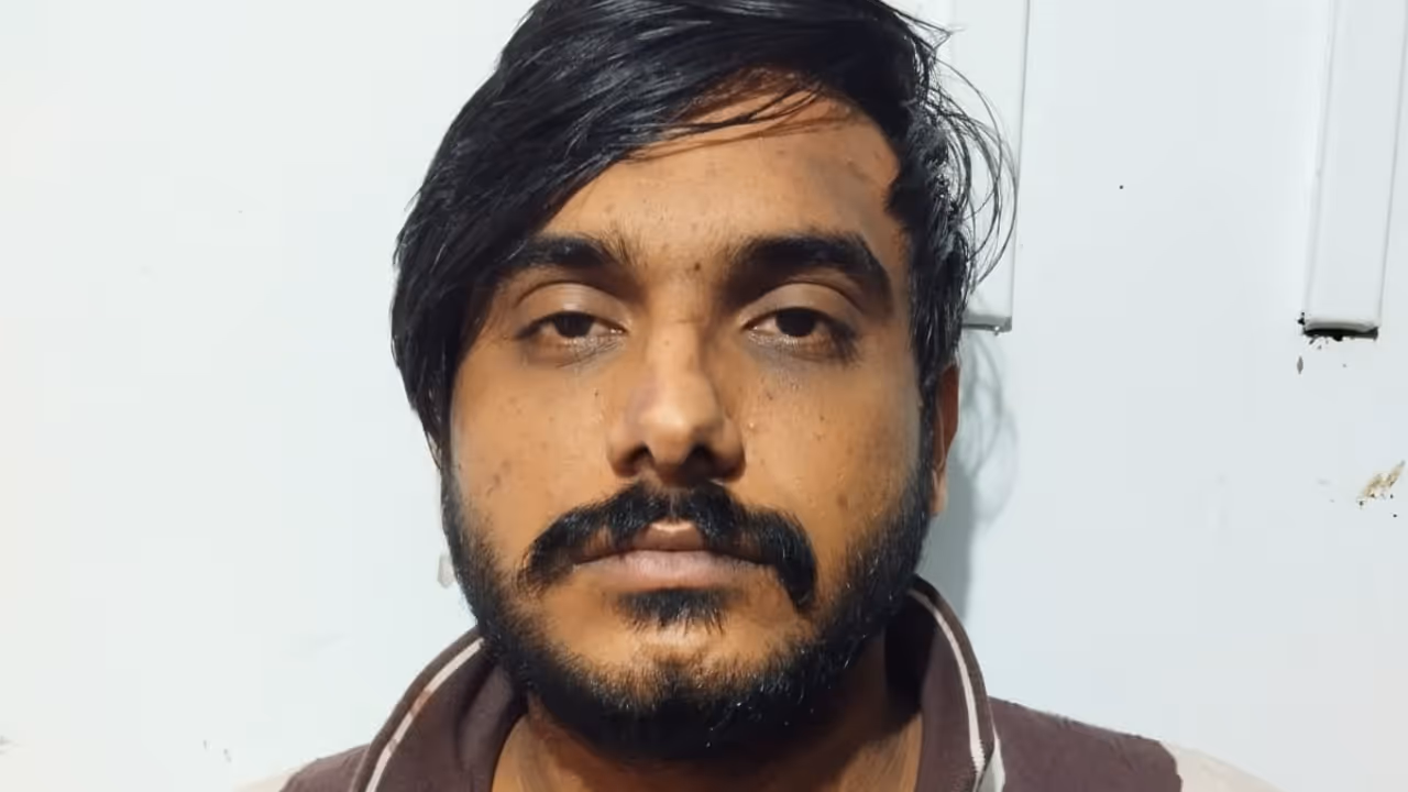 Raveesh Kumar Raveesh Kumar