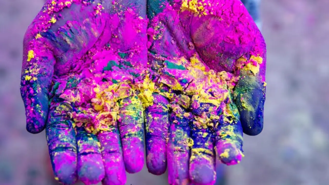 How to remove Holi color from skin How to remove Holi color from skin