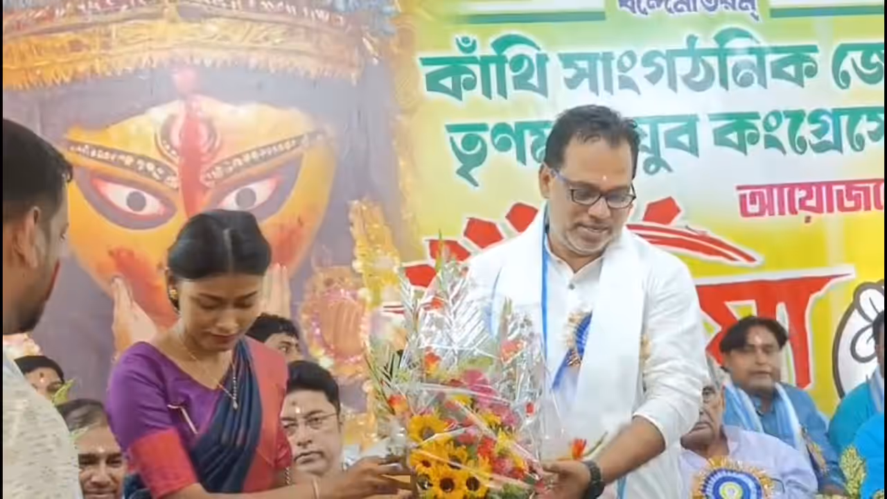 TMC leader Kanthi delivers message of digital warriors at Vijaya Sammelan event