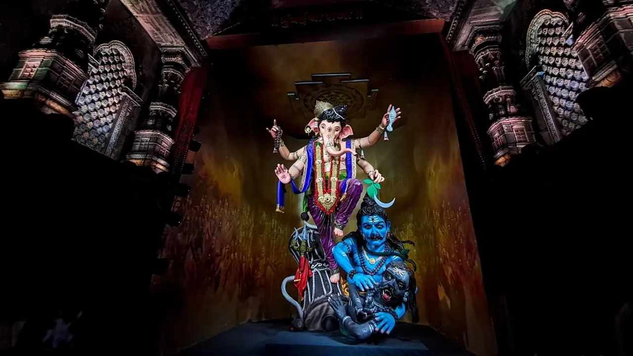 Mumbaicha Raja Ganeshgalli Visarjan Mumbaicha Raja Ganeshgalli Visarjan