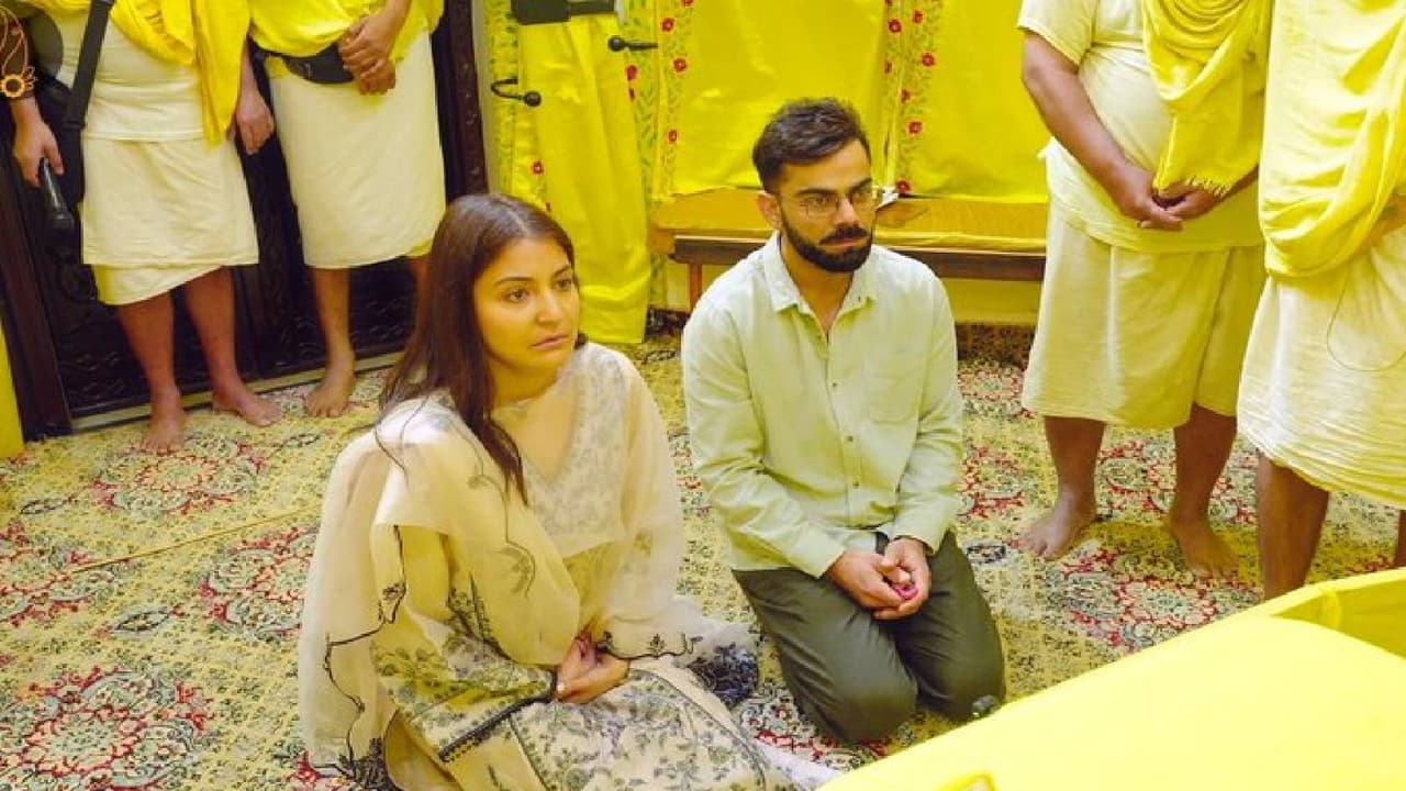 Virat and Anushka reached Vrindavan Virat and Anushka reached Vrindavan