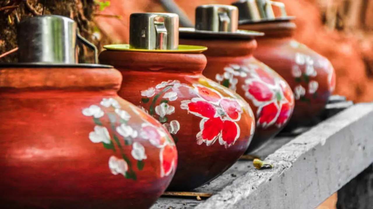 how to clean a clay water matka naturally