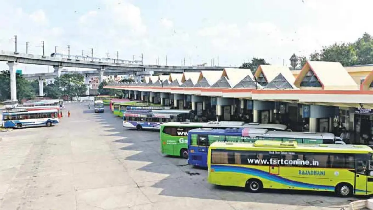 bus stand bus stand
