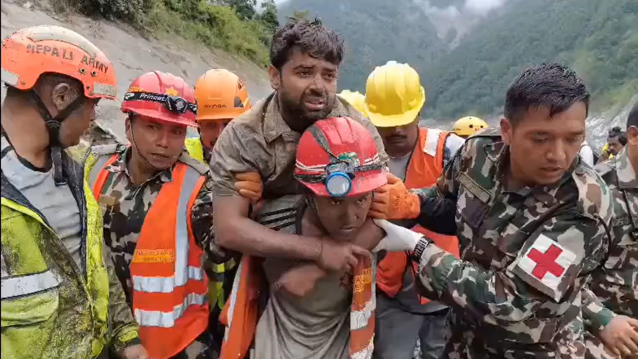 Sanjay sah nepal trishuli tunnel survivor Sanjay sah nepal trishuli tunnel survivor