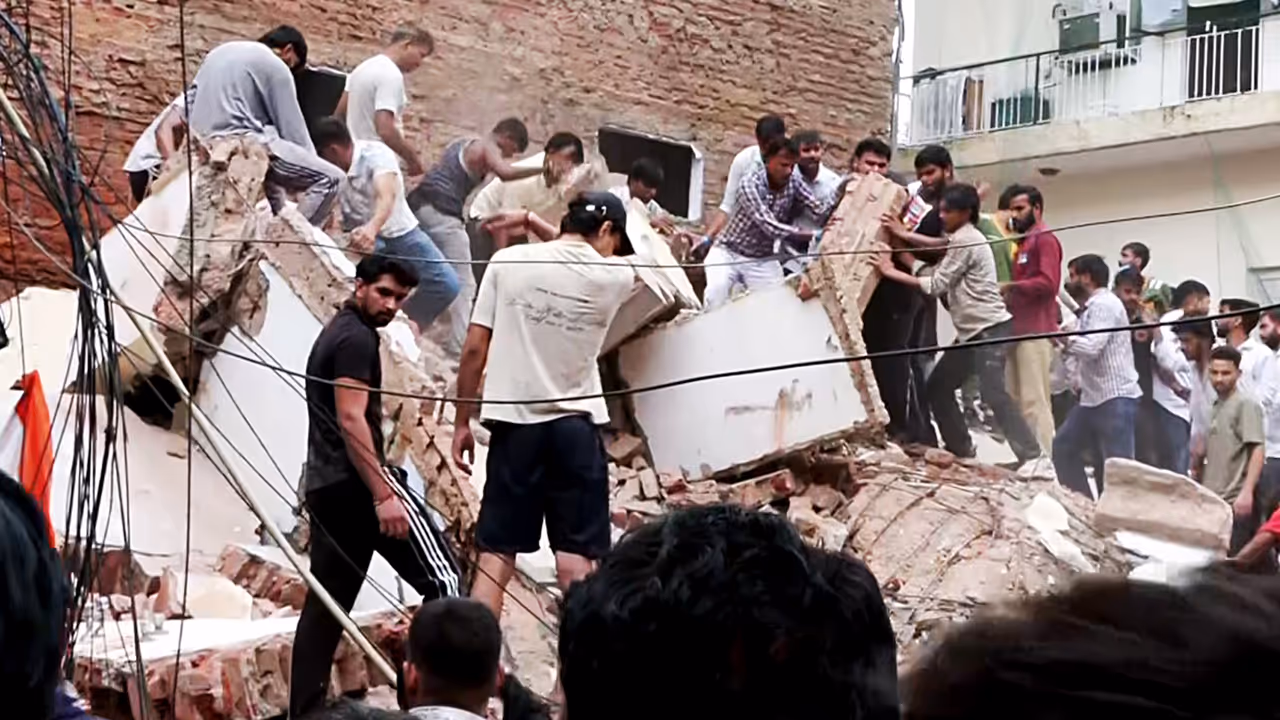 Delhi Building Collapse Delhi Building Collapse