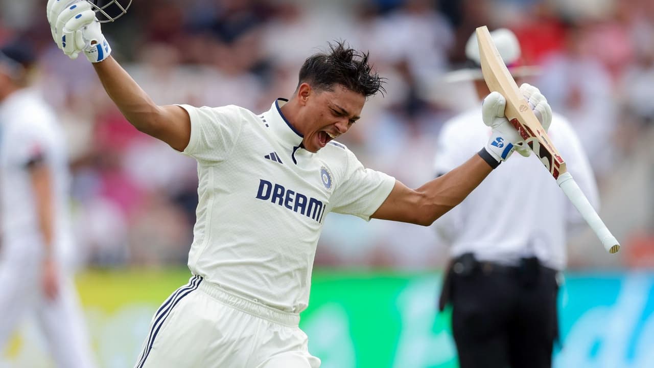 yashasvi jaiswal century celebration yashasvi jaiswal century celebration