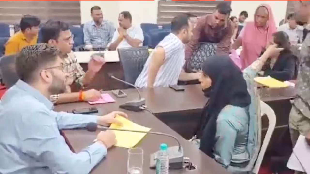 deputy collector mohammad siraj mansoori