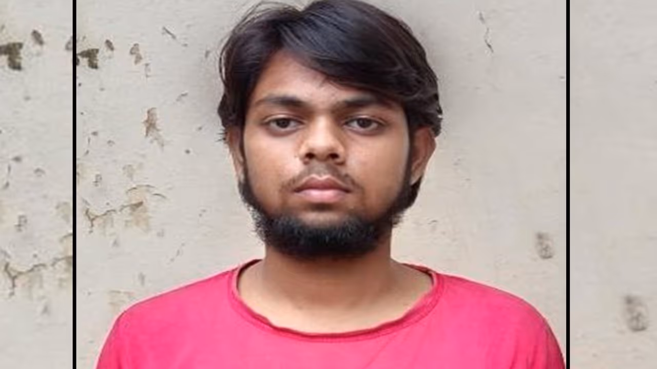 UP ATS Nabs Azamgarh Teen for Alleged Al Qaeda Links and Terror Plot UP ATS Nabs Azamgarh Teen for Alleged Al Qaeda Links and Terror Plot