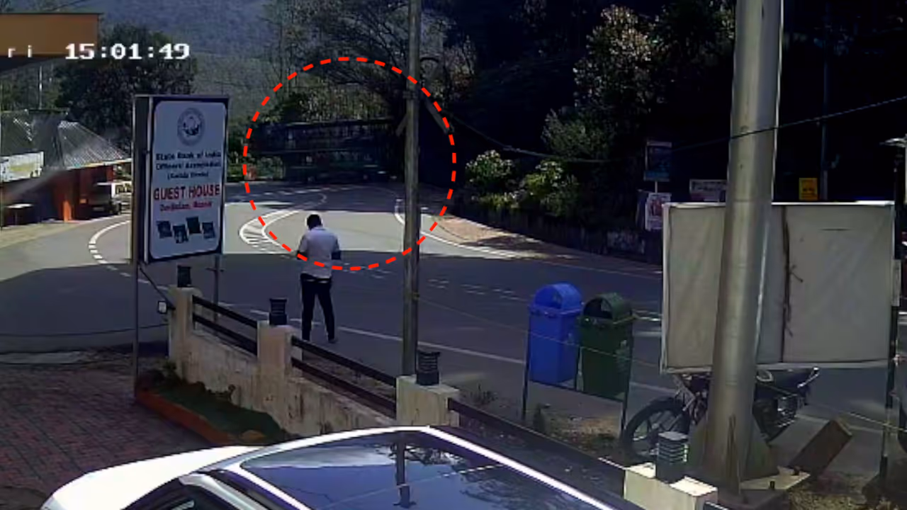 double decker bus accident munnar 