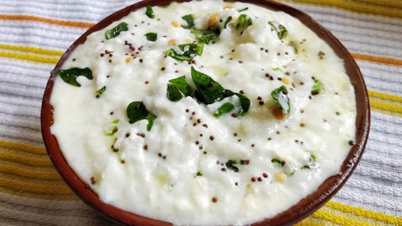How to make curd rice with leftover rice