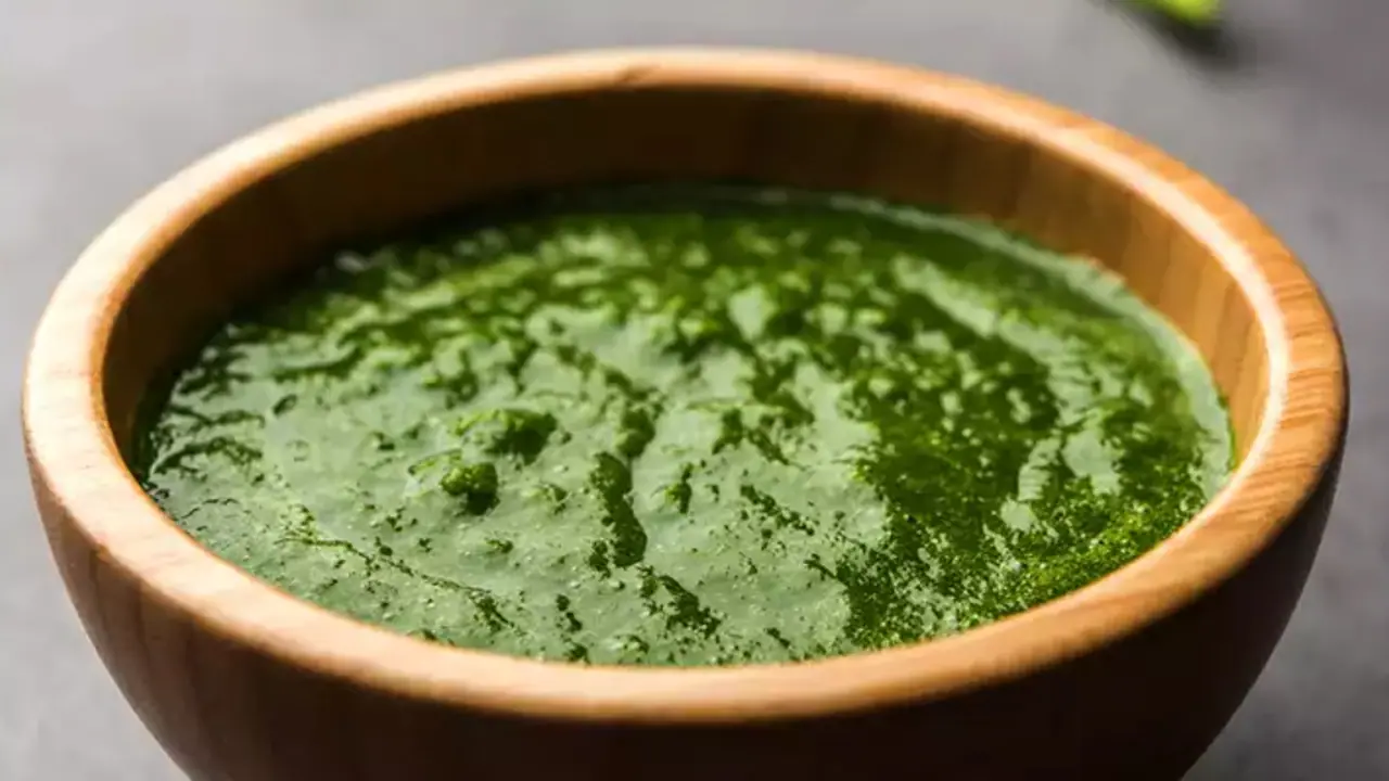 how to keep green chutney fresh for a long time