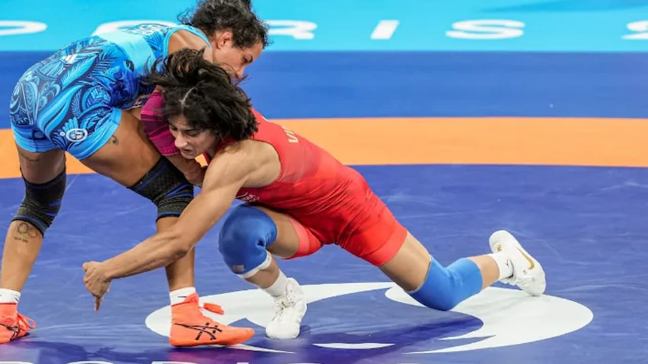 Paris Olympic 2024 Wrestler Vinesh Phogat Disqualified Paris Olympic 2024 Wrestler Vinesh Phogat Disqualified