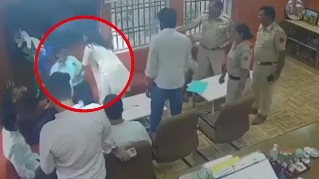 ABVP leader slapping video