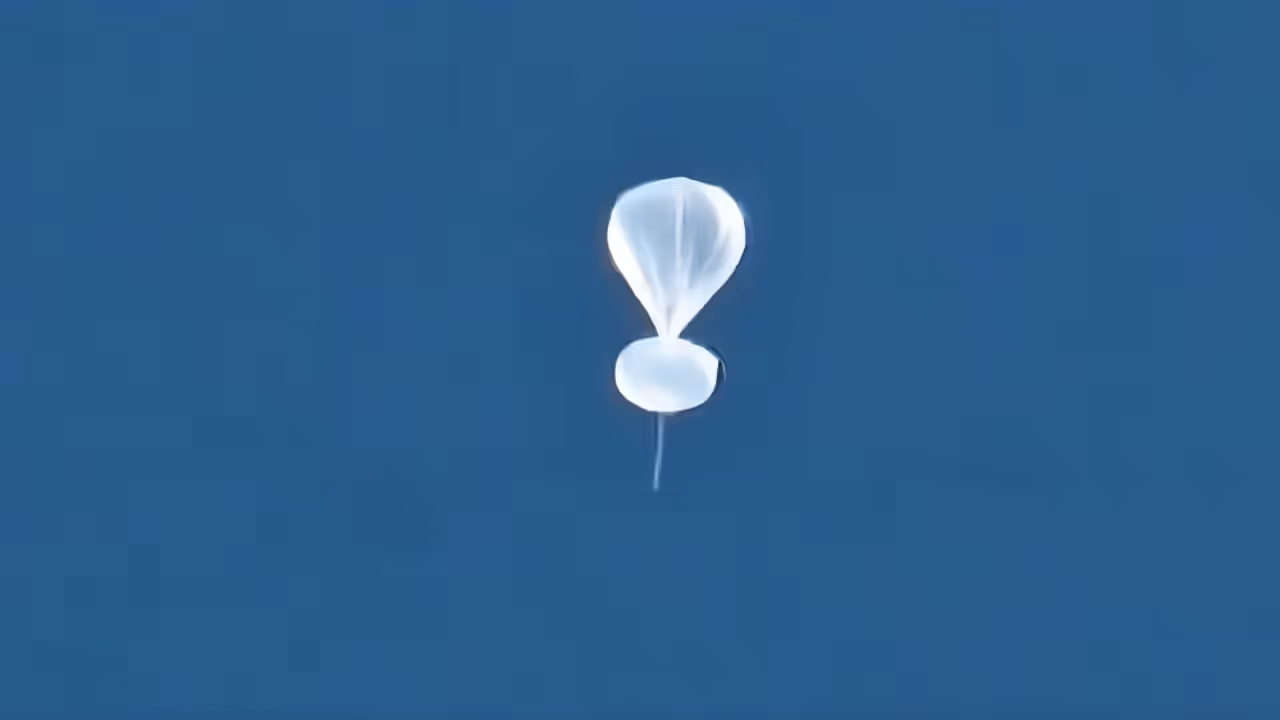 Mysterious Spy Balloons over US States