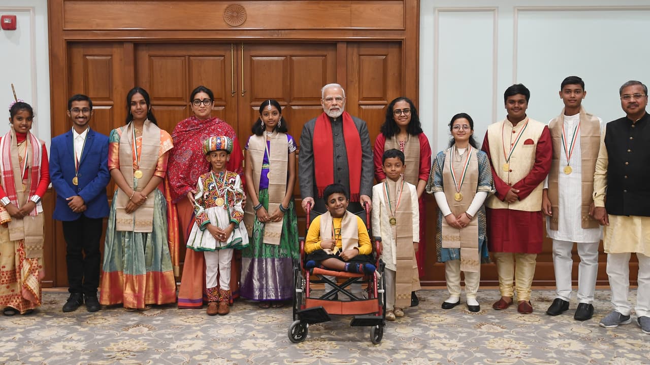 PM Modi with PMRBP PM Modi with PMRBP