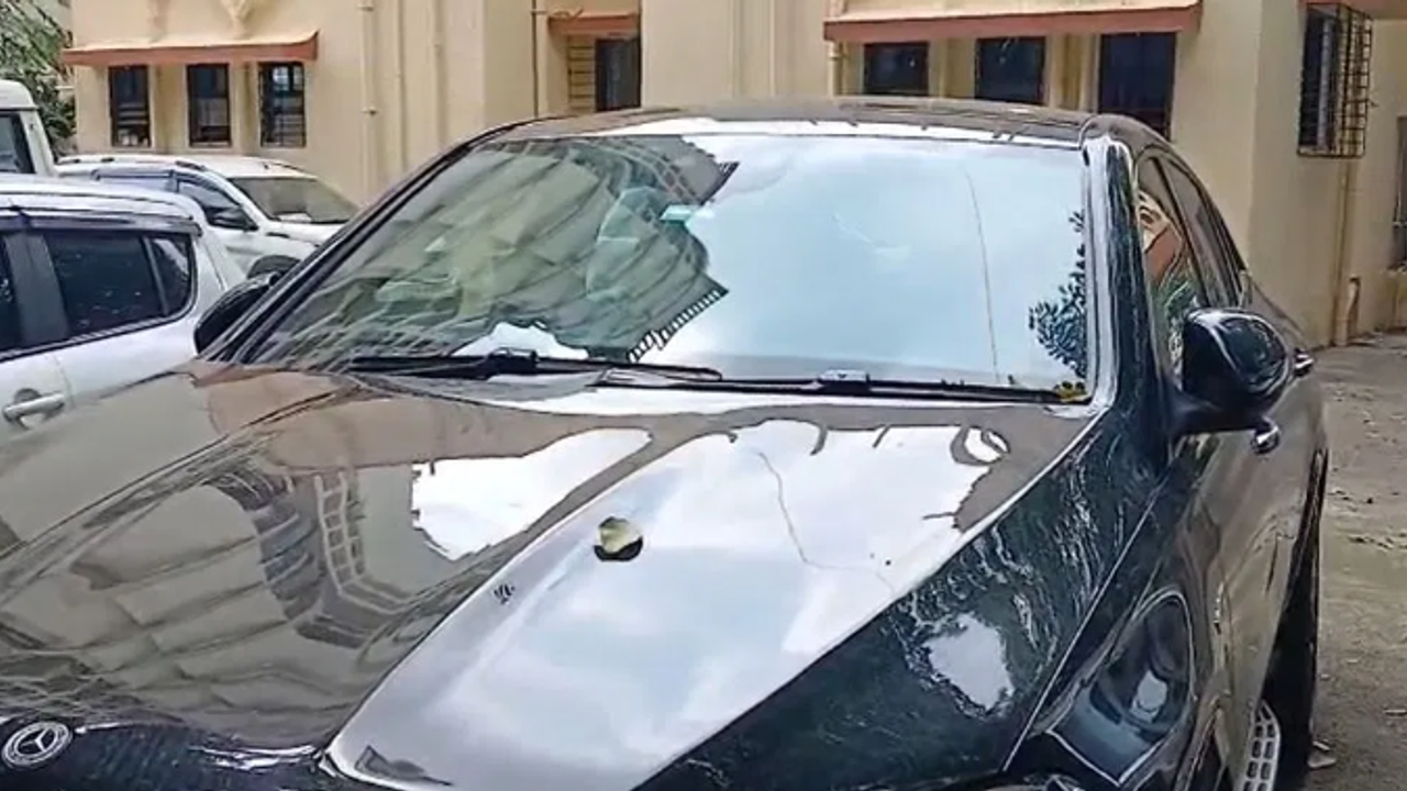 kharghar mercedes accident kharghar mercedes accident